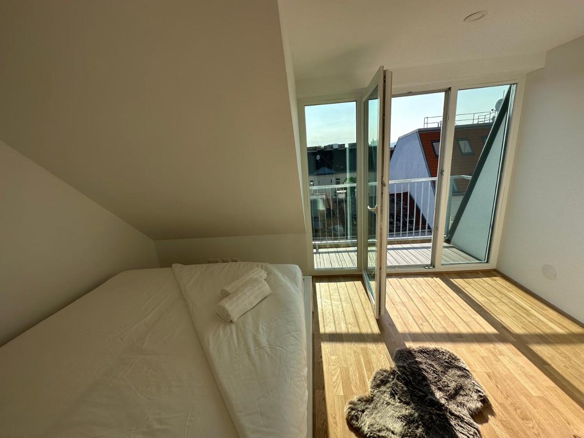 Contemporary Apartment With Stunning Views 20 Vienne Extérieur photo