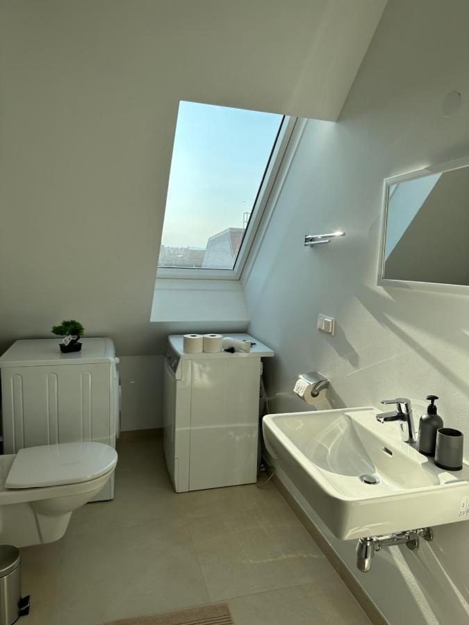 Contemporary Apartment With Stunning Views 20 Vienne Extérieur photo